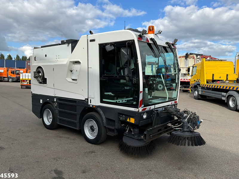 Schmidt Compact 400 Euro 6 with 3-rd brush - Sopmaskin: bild 5 Schmidt Compact 400 Euro 6 with 3-rd brush - Sopmaskin: bild 5