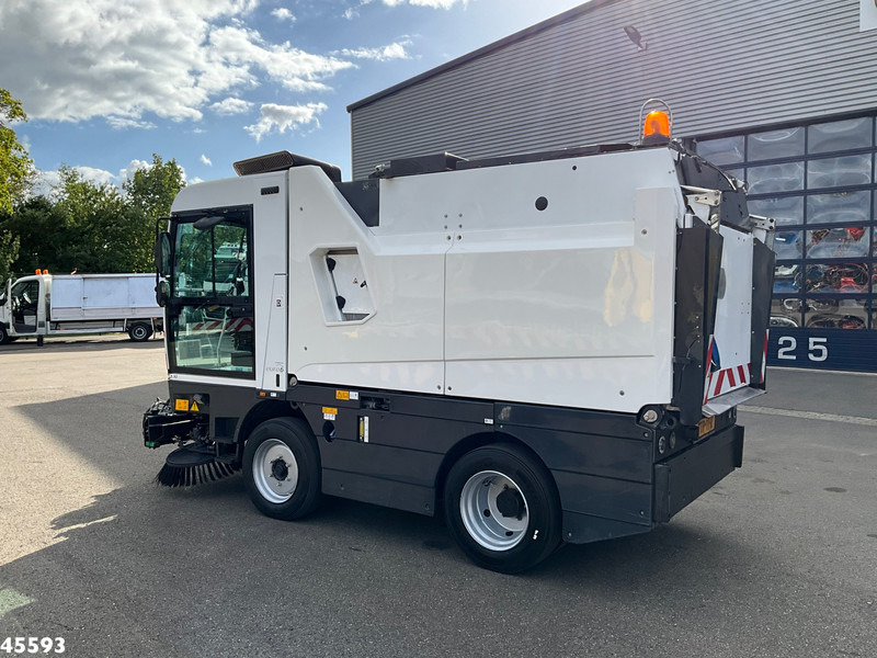 Schmidt Compact 400 Euro 6 with 3-rd brush - Sopmaskin: bild 2 Schmidt Compact 400 Euro 6 with 3-rd brush - Sopmaskin: bild 2