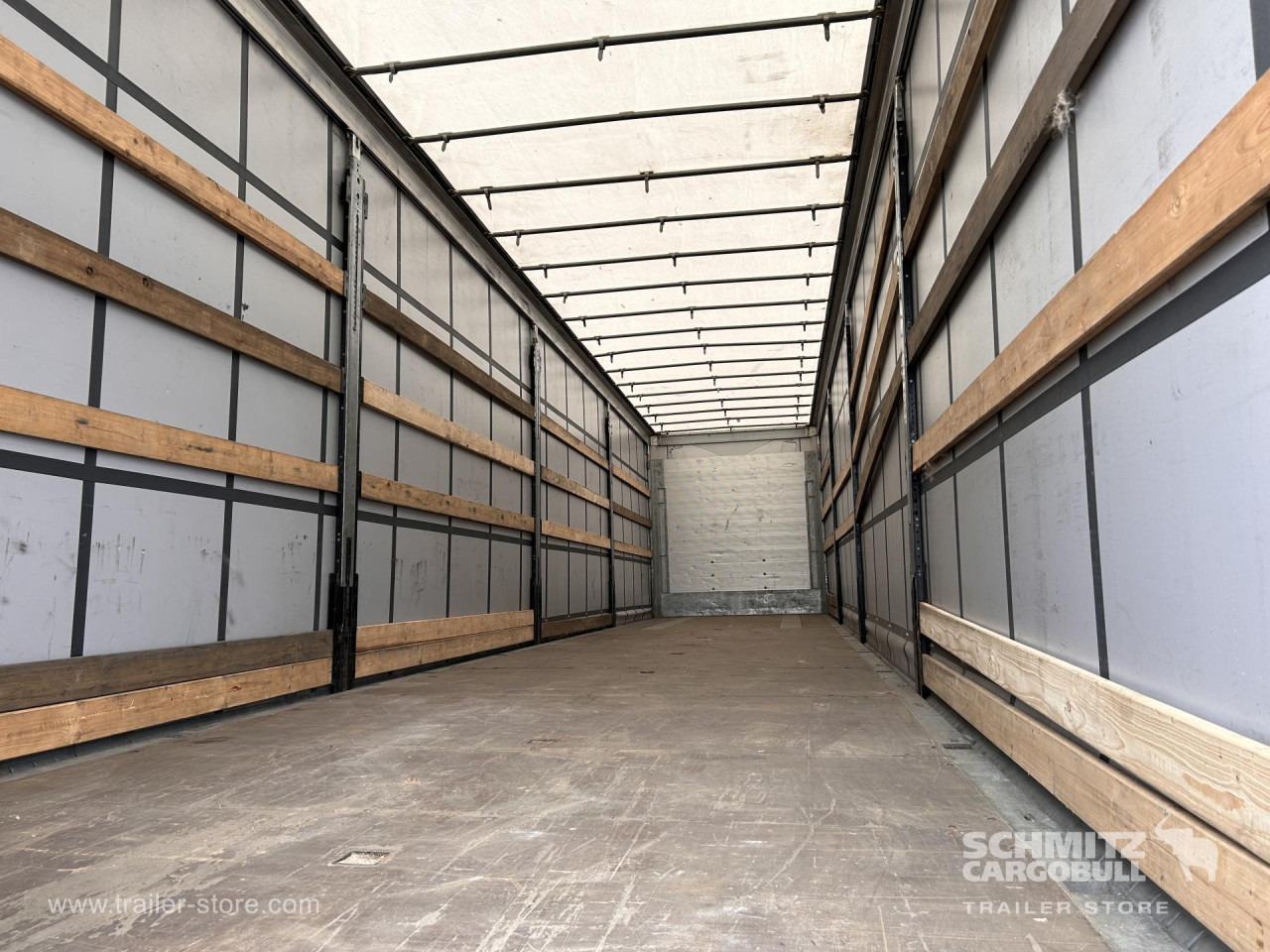 SCHMITZ Curtainsider Standard - Kapelltrailer: bild 2 SCHMITZ Curtainsider Standard - Kapelltrailer: bild 2