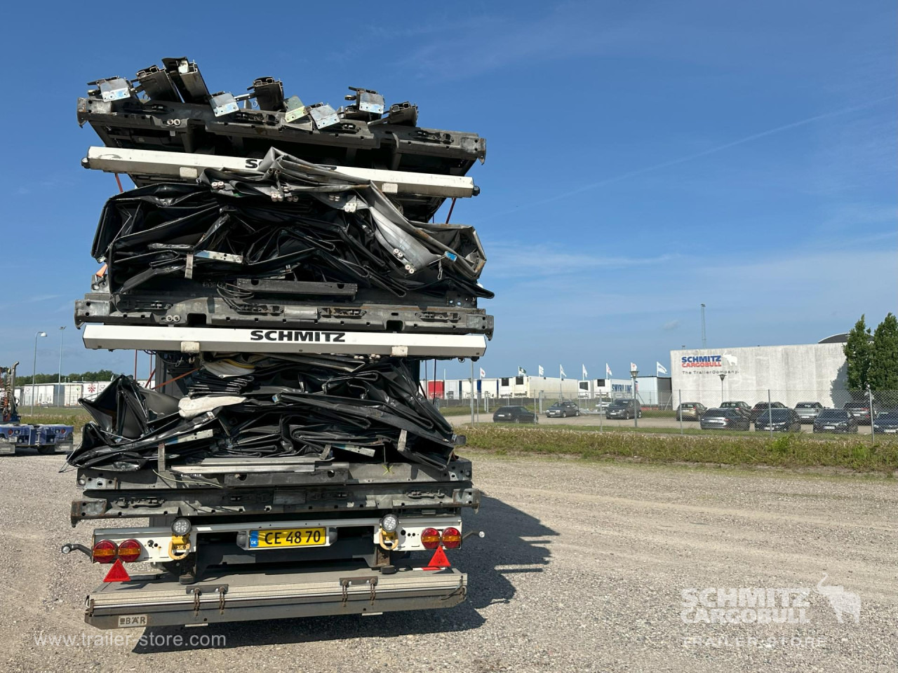 SCHMITZ Curtainsider Standard - Kapelltrailer: bild 4 SCHMITZ Curtainsider Standard - Kapelltrailer: bild 4