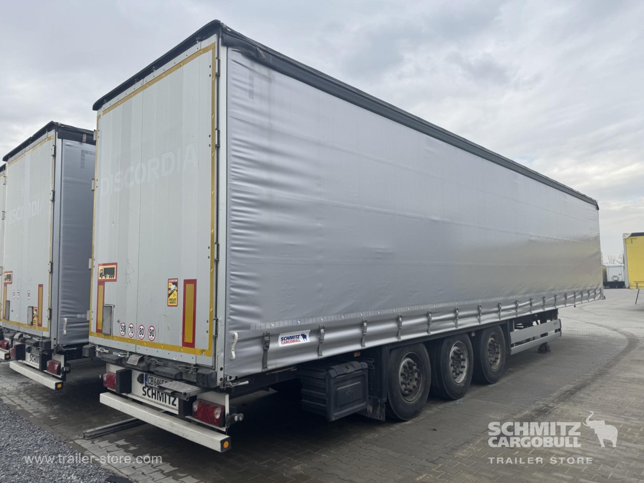SCHMITZ Curtainsider Standard - Kapelltrailer: bild 4 SCHMITZ Curtainsider Standard - Kapelltrailer: bild 4