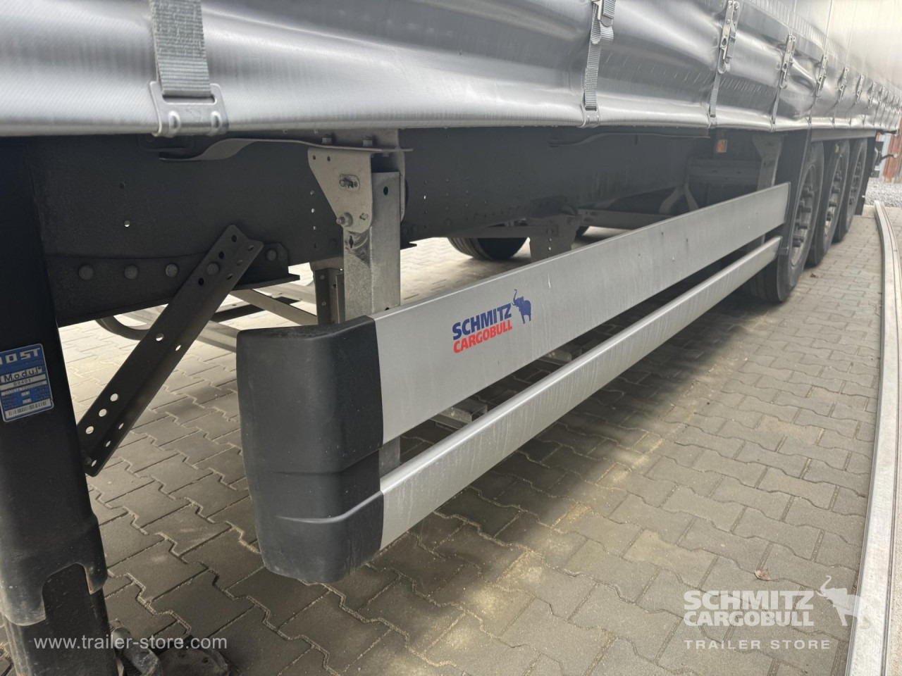 SCHMITZ Curtainsider Standard - Kapelltrailer: bild 2 SCHMITZ Curtainsider Standard - Kapelltrailer: bild 2