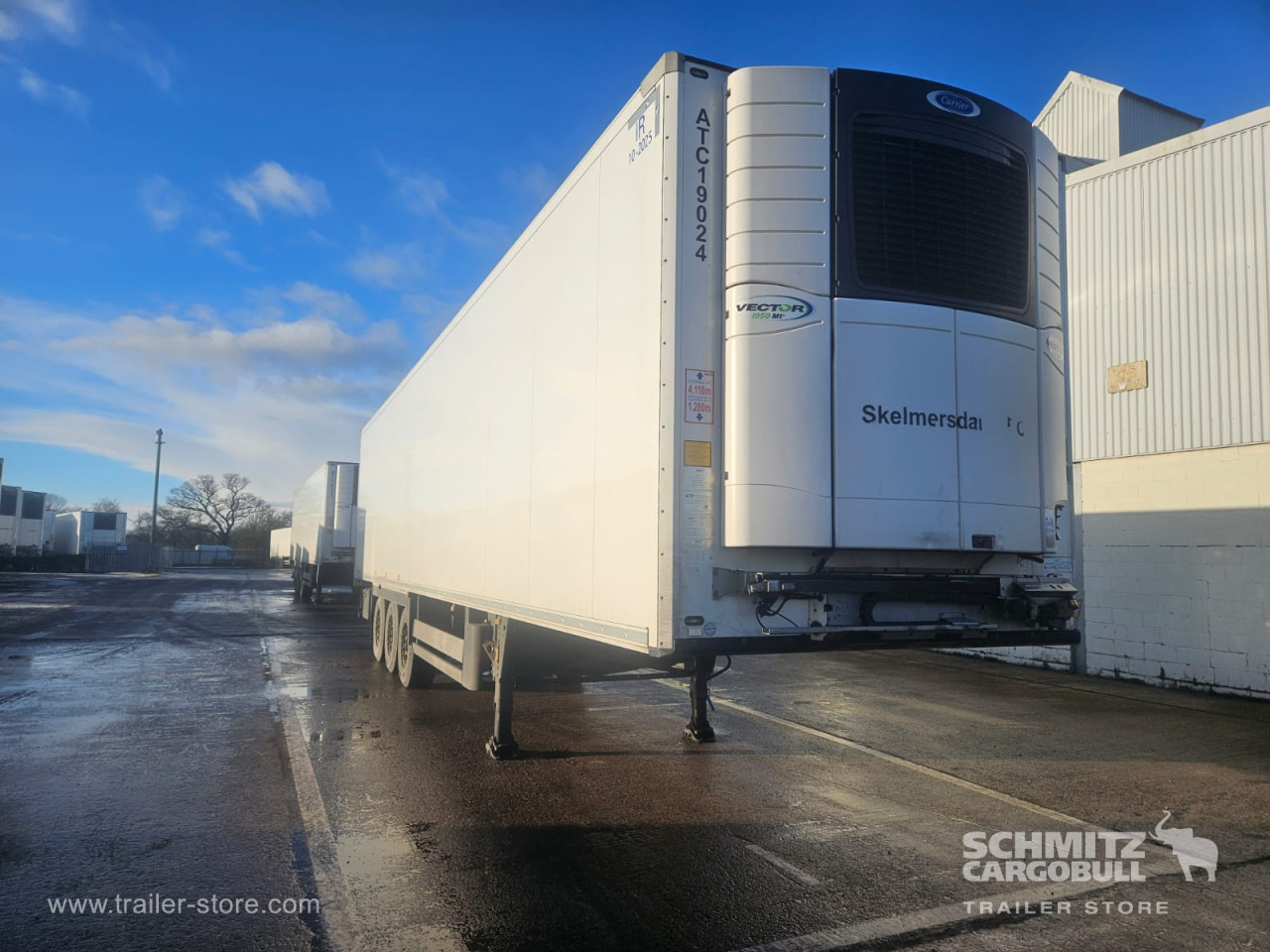 SCHMITZ Reefer Multitemp - Isotermiska semitrailer: bild 1 SCHMITZ Reefer Multitemp - Isotermiska semitrailer: bild 1