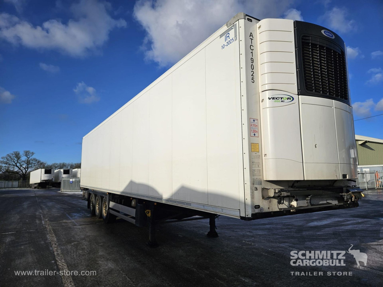 SCHMITZ Reefer Multitemp - Isotermiska semitrailer: bild 1 SCHMITZ Reefer Multitemp - Isotermiska semitrailer: bild 1