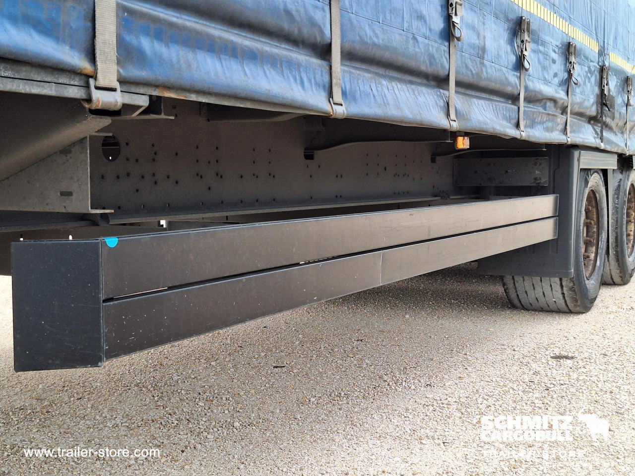 SCHMITZ Curtainsider Mega - Kapelltrailer: bild 2 SCHMITZ Curtainsider Mega - Kapelltrailer: bild 2