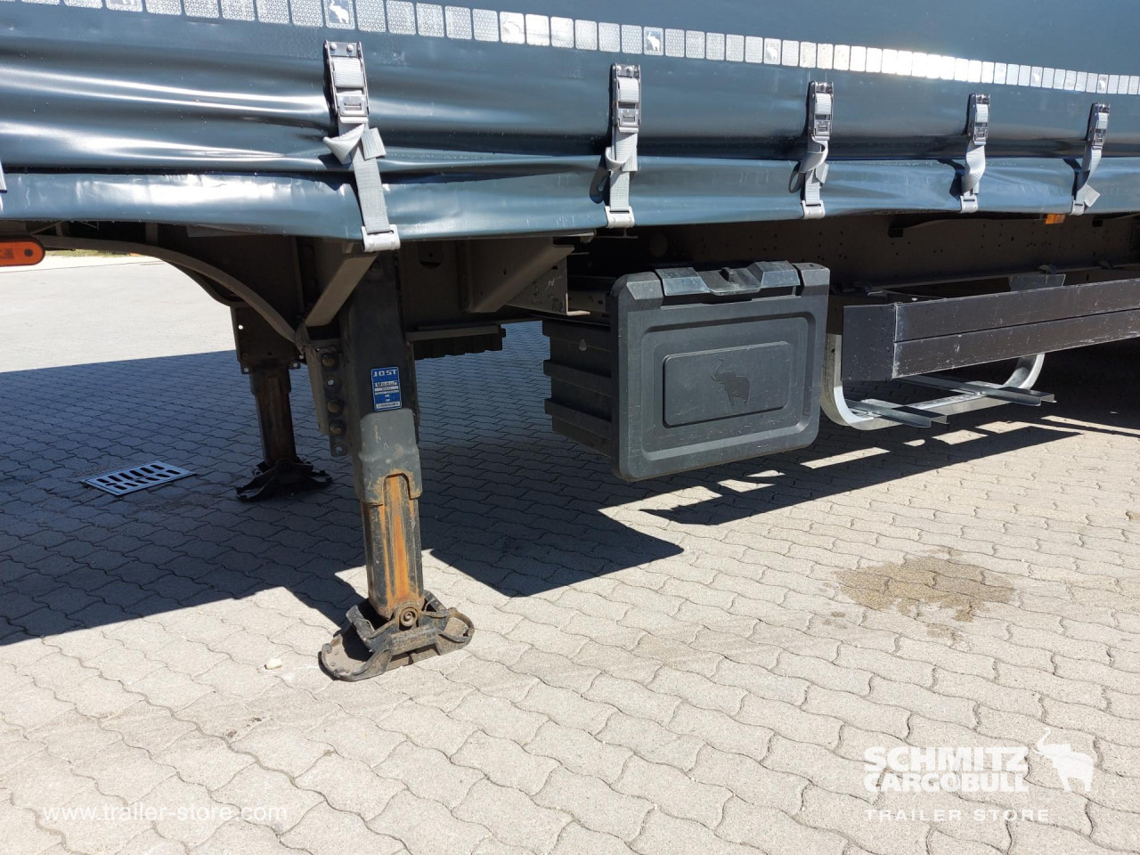 SCHMITZ Curtainsider Mega - Kapelltrailer: bild 3 SCHMITZ Curtainsider Mega - Kapelltrailer: bild 3