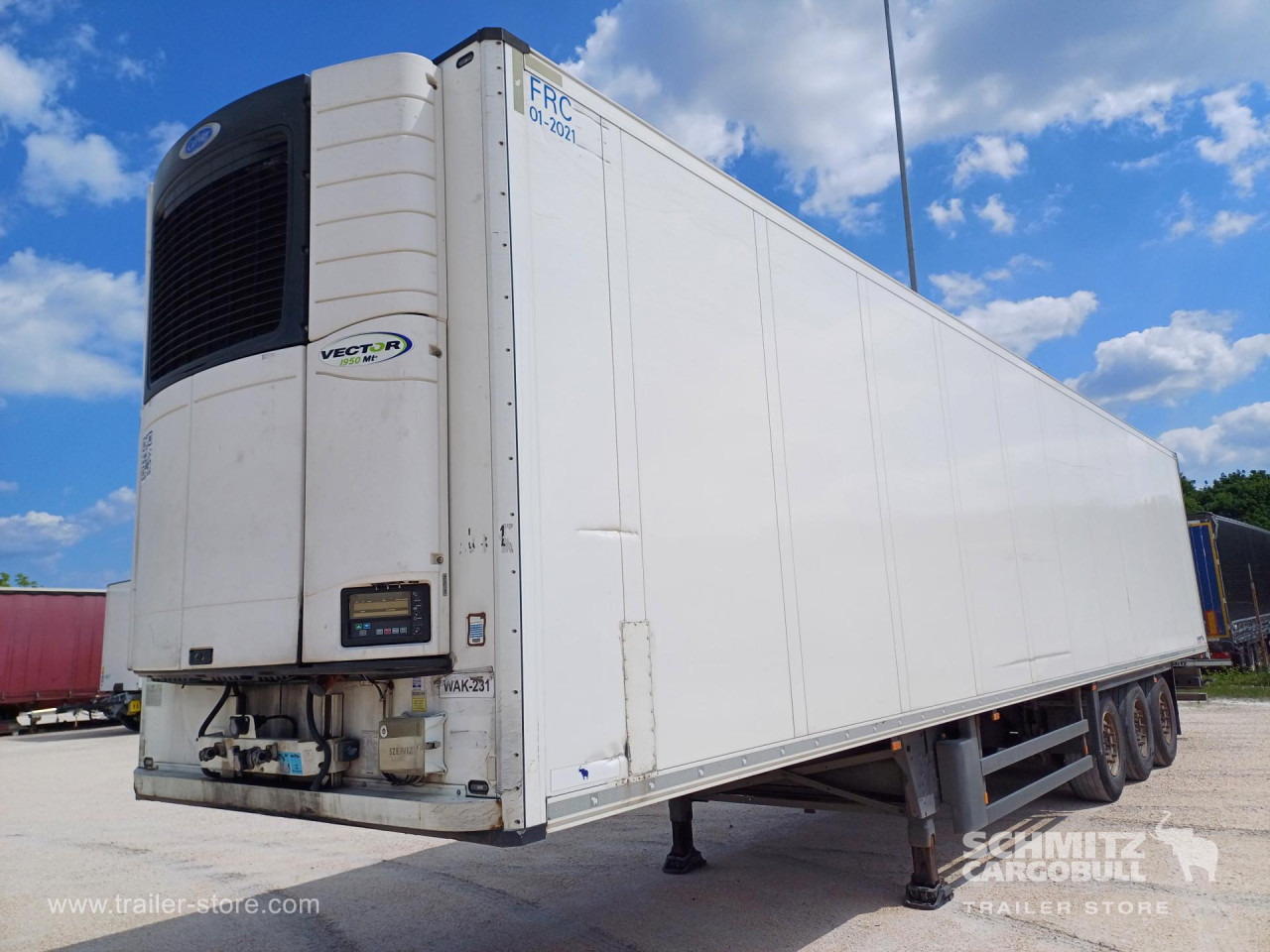 SCHMITZ Reefer Standard - Isotermiska semitrailer: bild 1 SCHMITZ Reefer Standard - Isotermiska semitrailer: bild 1