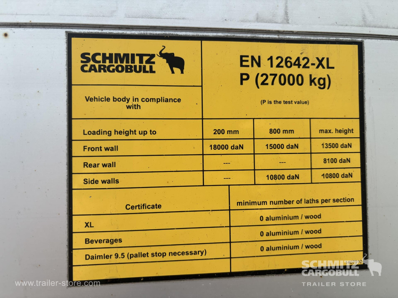 SCHMITZ Curtainsider Standard - Kapelltrailer: bild 2 SCHMITZ Curtainsider Standard - Kapelltrailer: bild 2