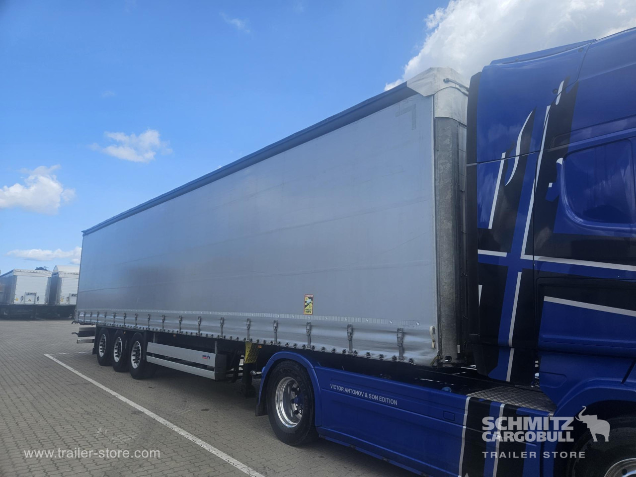 SCHMITZ Curtainsider Standard - Kapelltrailer: bild 4 SCHMITZ Curtainsider Standard - Kapelltrailer: bild 4