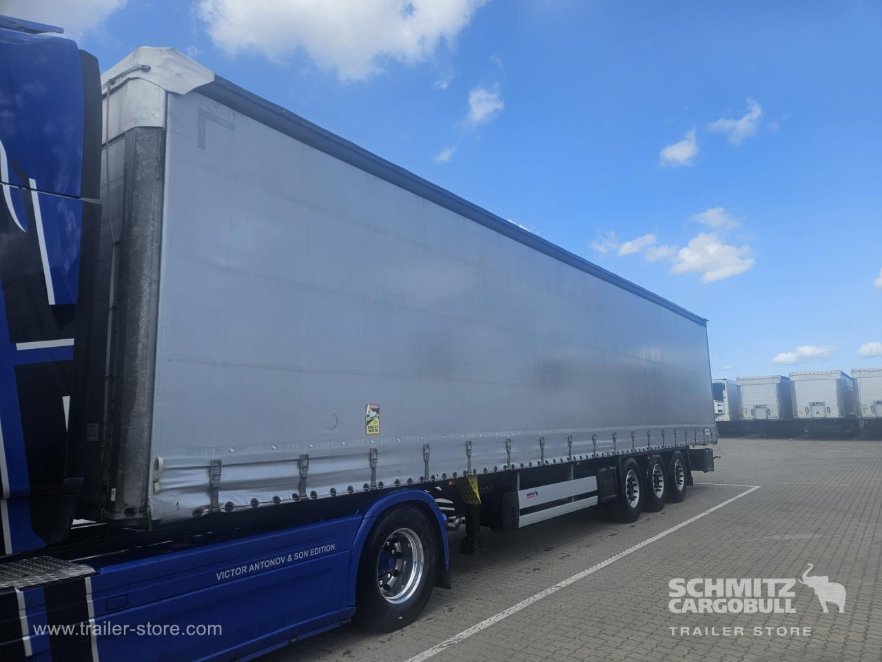 SCHMITZ Curtainsider Standard - Kapelltrailer: bild 3 SCHMITZ Curtainsider Standard - Kapelltrailer: bild 3