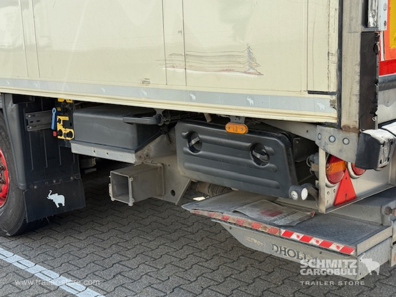 SCHMITZ Oplegger Vries Multitemp Taillift - Isotermiska semitrailer: bild 4 SCHMITZ Oplegger Vries Multitemp Taillift - Isotermiska semitrailer: bild 4