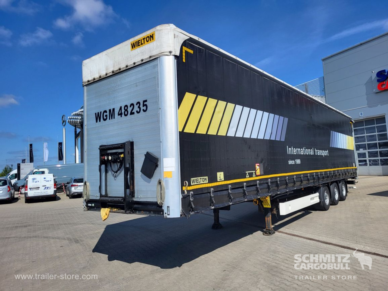 WIELTON Curtainsider Mega - Kapelltrailer: bild 1 WIELTON Curtainsider Mega - Kapelltrailer: bild 1