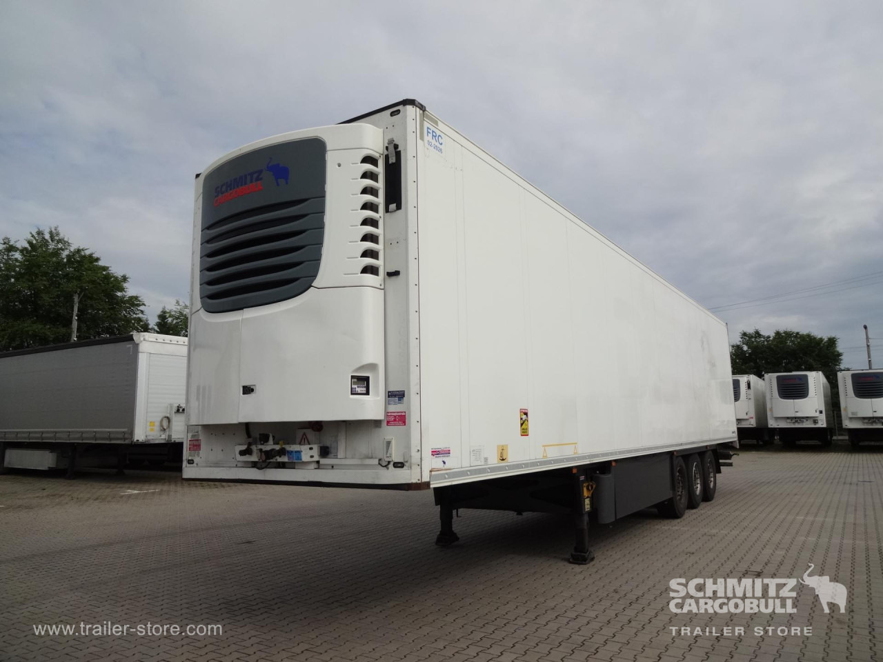 SCHMITZ Reefer Standard - Isotermiska semitrailer: bild 1 SCHMITZ Reefer Standard - Isotermiska semitrailer: bild 1