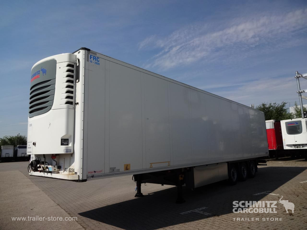 SCHMITZ Reefer Standard - Isotermiska semitrailer: bild 1 SCHMITZ Reefer Standard - Isotermiska semitrailer: bild 1