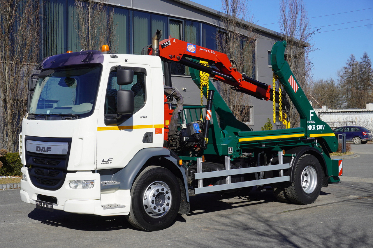 DAF LF 18.310 E6 / Skip loader Fornal NKR 130V / HDS HMF 735 K2 / Manual gearbox - Kranbil: bild 1 DAF LF 18.310 E6 / Skip loader Fornal NKR 130V / HDS HMF 735 K2 / Manual gearbox - Kranbil: bild 1
