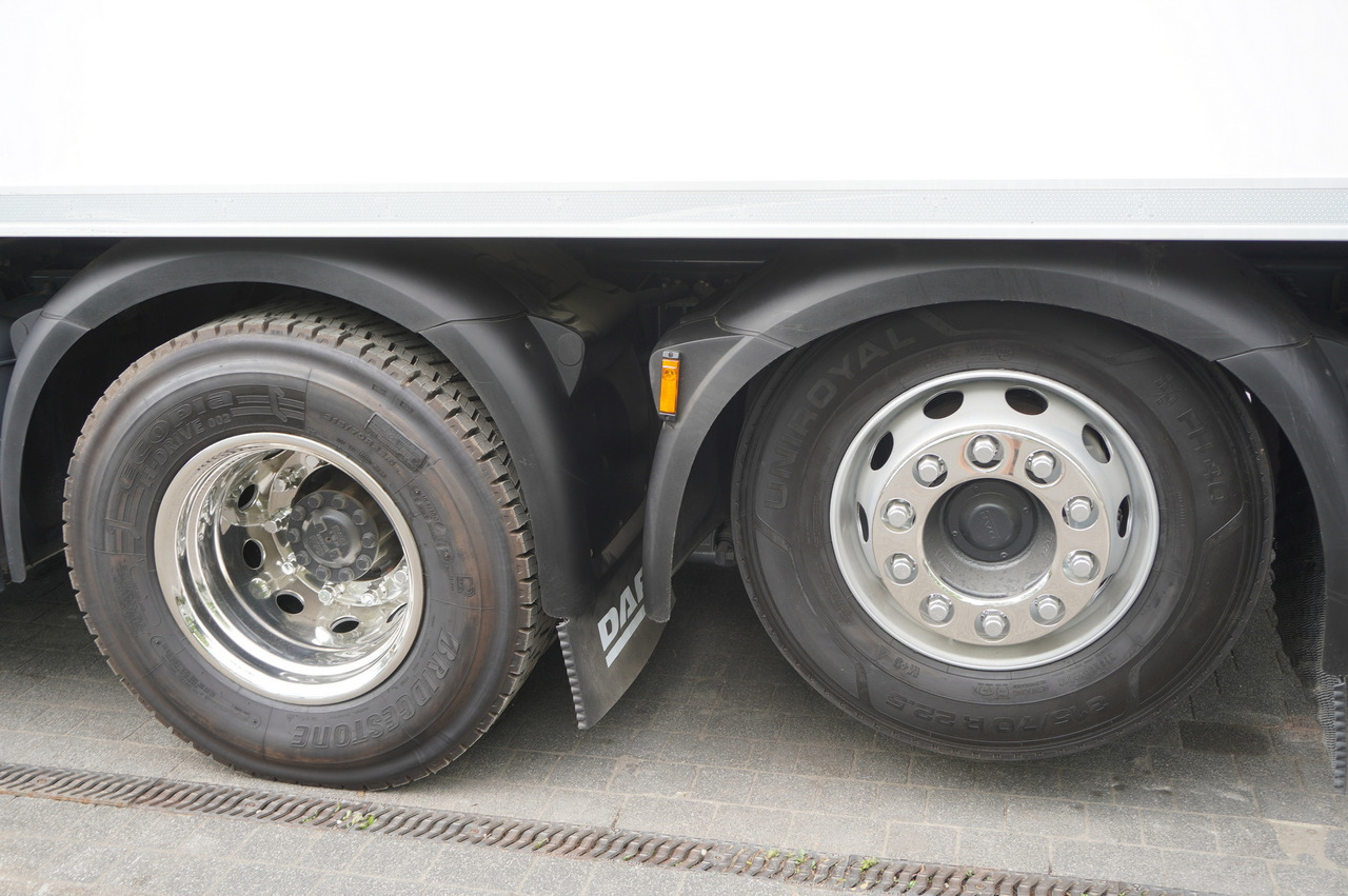 Isotermiska lastbil DAF XF 450 E6 / 2022 / Refrigerated Lamberet Carrier Supra 1150 / 450 HP: bild 13