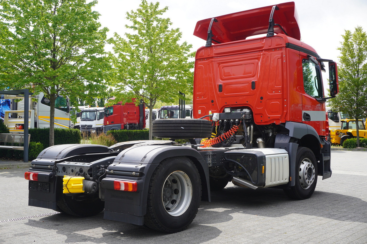MERCEDES-BENZ Actros 1833 tractor unit / 260 tho. km - Dragbil: bild 4 MERCEDES-BENZ Actros 1833 tractor unit / 260 tho. km - Dragbil: bild 4