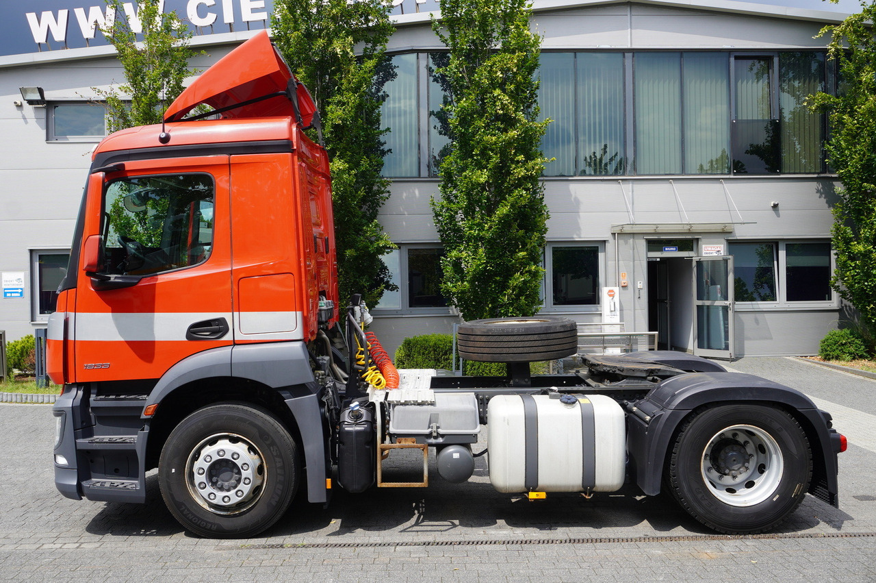 MERCEDES-BENZ Actros 1833 tractor unit / 260 tho. km - Dragbil: bild 2 MERCEDES-BENZ Actros 1833 tractor unit / 260 tho. km - Dragbil: bild 2