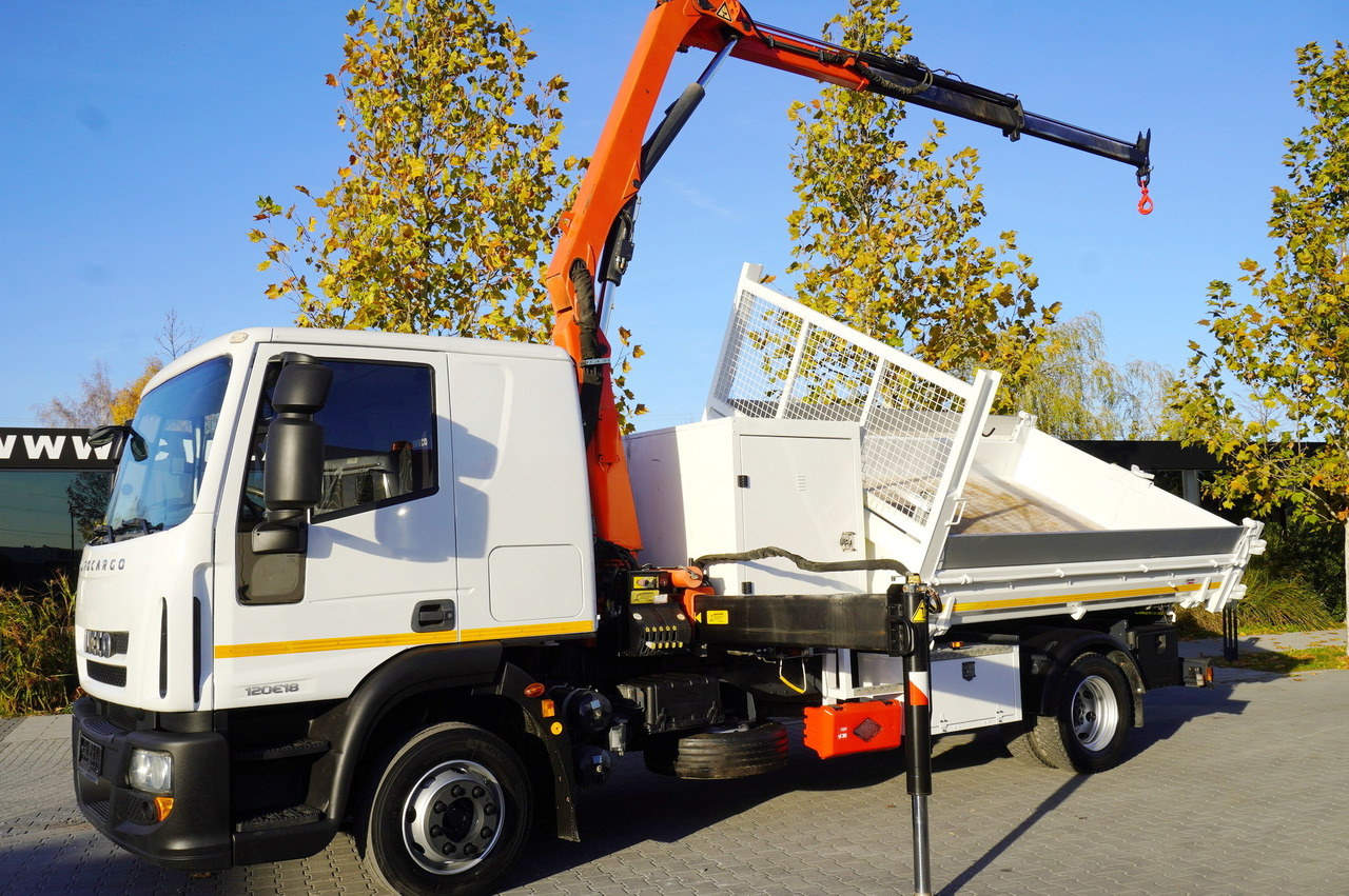 IVECO Eurocargo 120E18 Crane Palfinger / 3-way tipper / sleeper cab - Flakbil, Kranbil: bild 3 IVECO Eurocargo 120E18 Crane Palfinger / 3-way tipper / sleeper cab - Flakbil, Kranbil: bild 3