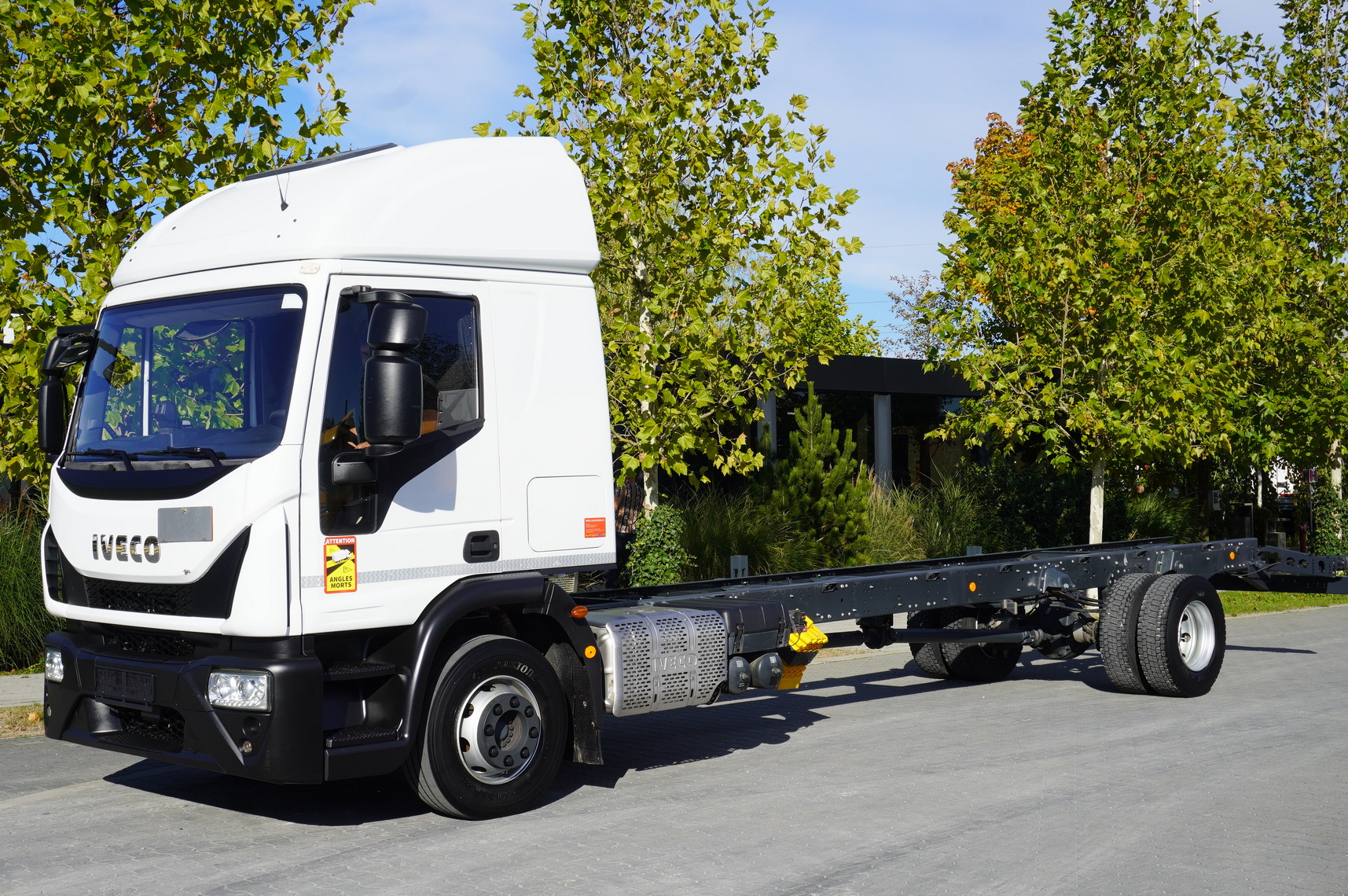 IVECO Eurocargo 140e19 4×2 E6 Glob / ADR / frame 8,1m - Chassi lastbil: bild 1 IVECO Eurocargo 140e19 4×2 E6 Glob / ADR / frame 8,1m - Chassi lastbil: bild 1