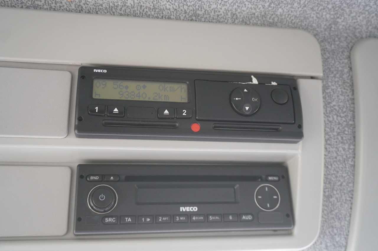 IVECO Eurocargo 150 E25 / 90 tho. km !!! / Tow truck - Flakbil: bild 2 IVECO Eurocargo 150 E25 / 90 tho. km !!! / Tow truck - Flakbil: bild 2
