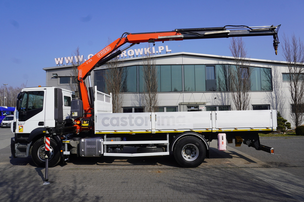 IVECO STRALIS 310 E6 / HDS FASSI 155 6.2 T / 250 thousand km - Kranbil: bild 4 IVECO STRALIS 310 E6 / HDS FASSI 155 6.2 T / 250 thousand km - Kranbil: bild 4