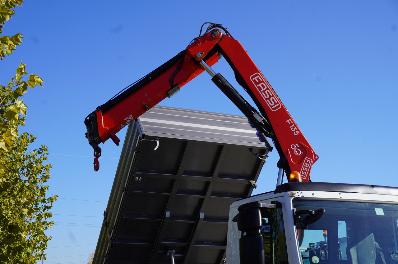 Flakbil, Kranbil IVECO Stralis 310 E6 / NEW 3-sided tipper / Fassi F135 crane with remote control: bild 23