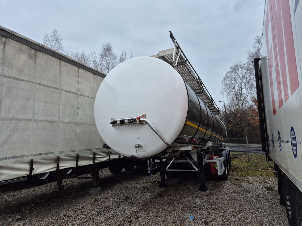 KÄSSBOHRER cistern for chemicals / ADR - Tanktrailer: bild 2 KÄSSBOHRER cistern for chemicals / ADR - Tanktrailer: bild 2