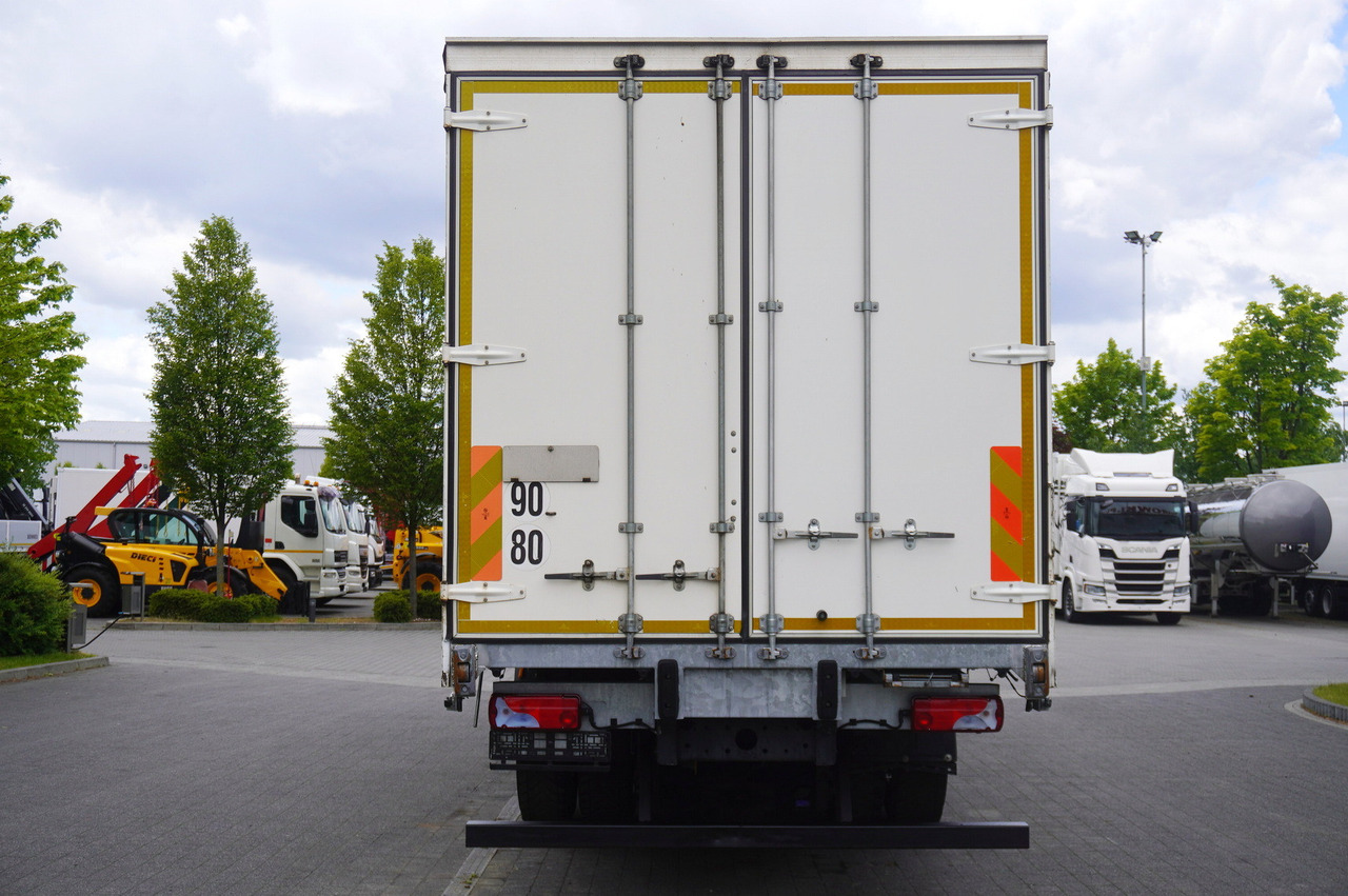 MAN TGS 18.440 / 19 EPAL curtainsider / Sleeper cab - Kapellbil: bild 3 MAN TGS 18.440 / 19 EPAL curtainsider / Sleeper cab - Kapellbil: bild 3