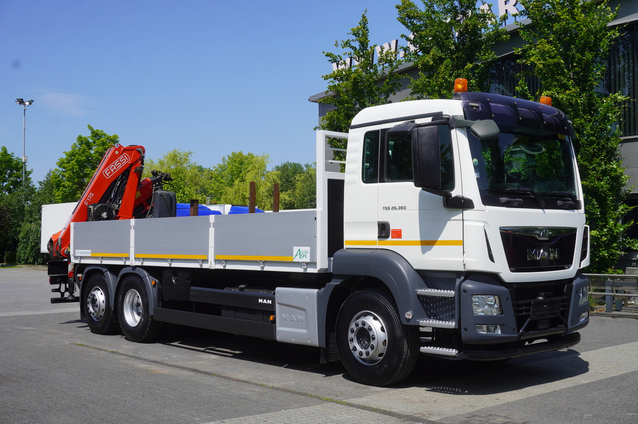 MAN TGS 26.360 Flatbed / Fassi F175 7.7 T / steered 3rd axle - Flakbil, Kranbil: bild 2 MAN TGS 26.360 Flatbed / Fassi F175 7.7 T / steered 3rd axle - Flakbil, Kranbil: bild 2