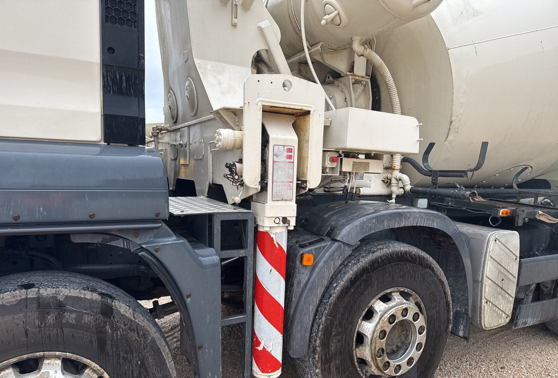 Betongbil MAN TGS 32.400 8x4 Concrete Mixer Pump truck / 426 MTH !!! / 18 meters: bild 15