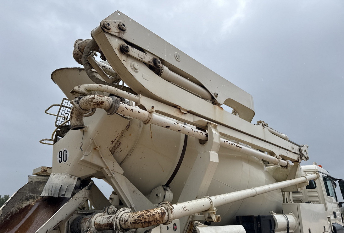 Betongbil MAN TGS 32.400 8x4 Concrete Mixer Pump truck / 426 MTH !!! / 18 meters: bild 6