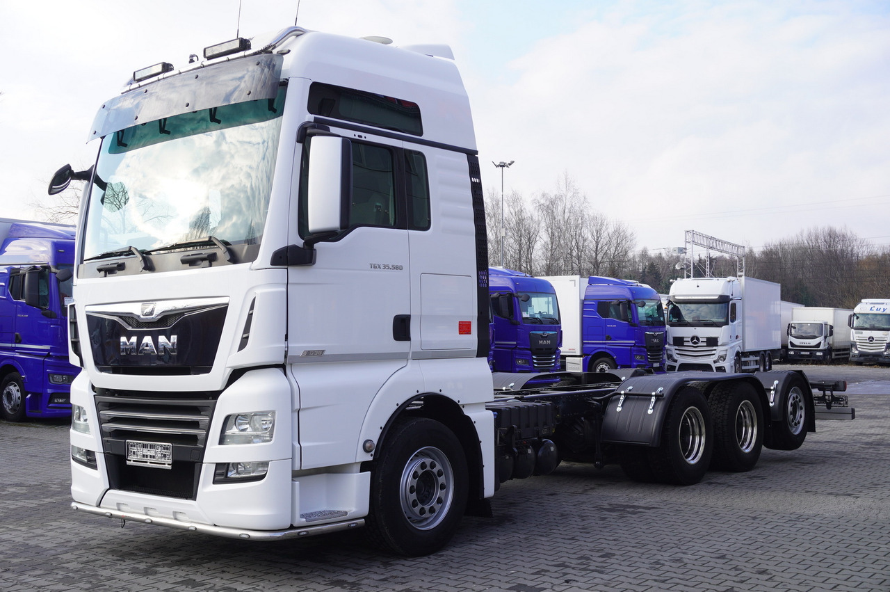 MAN TGX 35.580 E6 8x4/4 - 8.8m chassis frame - Kranbil: bild 2 MAN TGX 35.580 E6 8x4/4 - 8.8m chassis frame - Kranbil: bild 2