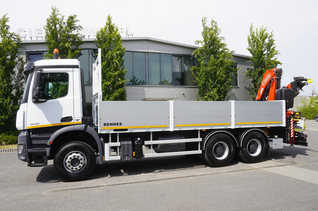 MERCEDES-BENZ AROCS 2636 Flatbed / HDS FASSI F175 7.7 T / 150,000 km - Mobilkran: bild 5 MERCEDES-BENZ AROCS 2636 Flatbed / HDS FASSI F175 7.7 T / 150,000 km - Mobilkran: bild 5