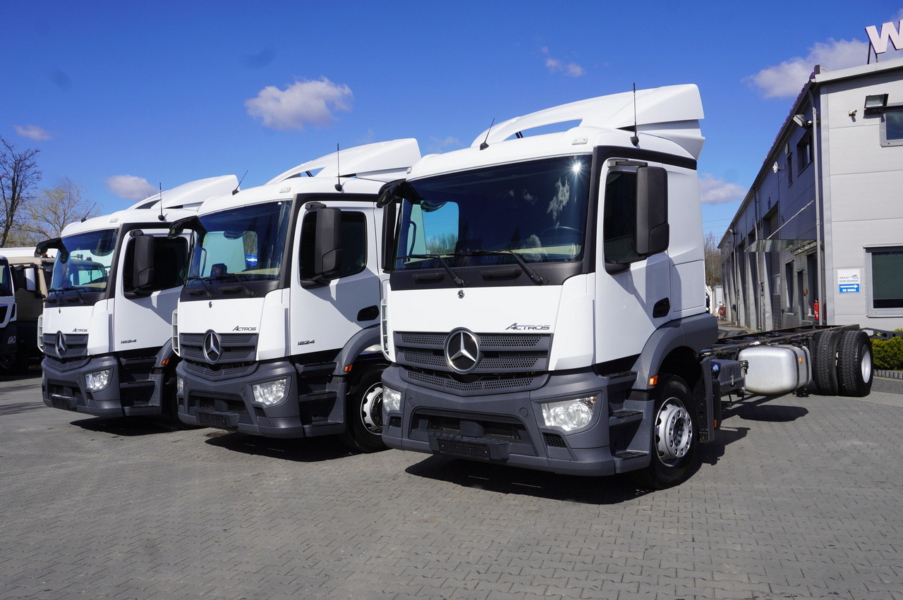 MERCEDES-BENZ Actros 1824 / 9.1 m chassis / sleeping cabin - Chassi lastbil: bild 3 MERCEDES-BENZ Actros 1824 / 9.1 m chassis / sleeping cabin - Chassi lastbil: bild 3