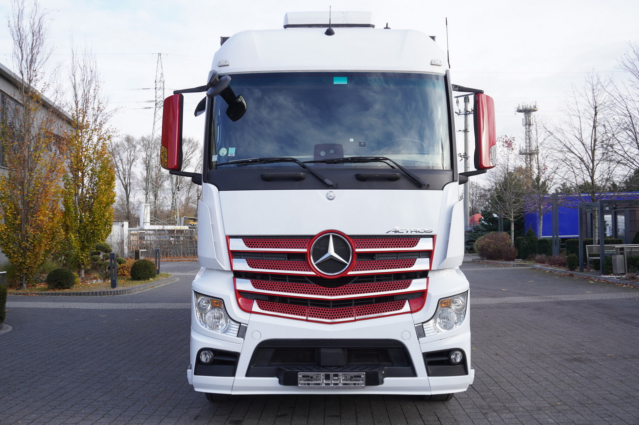 MERCEDES-BENZ Actros 1835 E6 4×2 / Curtainsider 21 pallets / tail lift 1.5t - Kapellbil: bild 4 MERCEDES-BENZ Actros 1835 E6 4×2 / Curtainsider 21 pallets / tail lift 1.5t - Kapellbil: bild 4