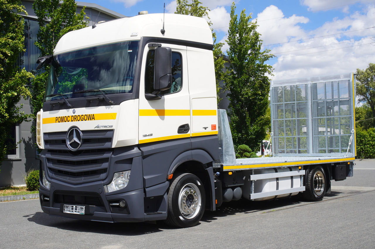 MERCEDES-BENZ Actros 1845 4×2 E6 / NEW tow truck platform 8.3 m / Sleeper cab - Bärgningsbil: bild 2 MERCEDES-BENZ Actros 1845 4×2 E6 / NEW tow truck platform 8.3 m / Sleeper cab - Bärgningsbil: bild 2