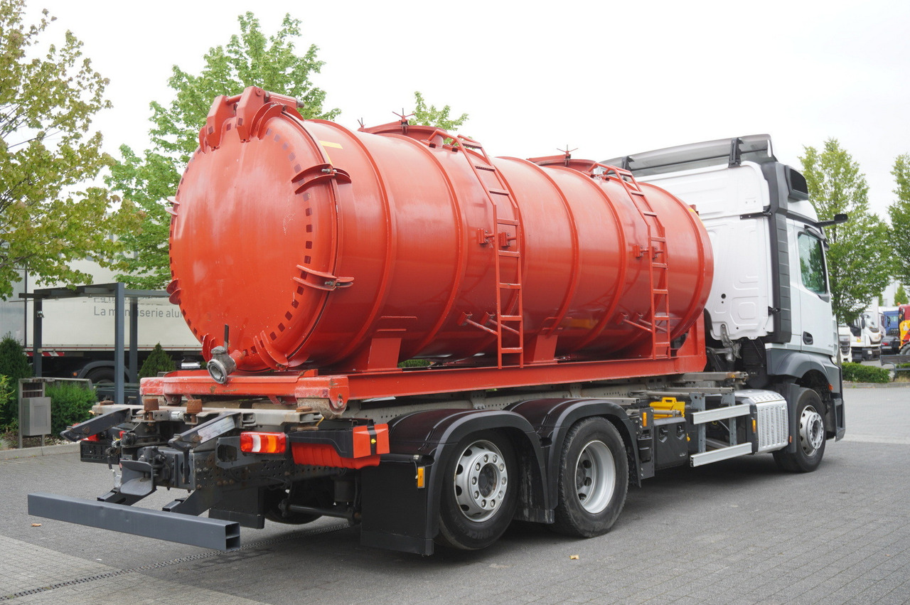 MERCEDES-BENZ Actros 2545 6 × 2 MP5 / NEW septic barrel 13000 L - Gödseltunna: bild 4 MERCEDES-BENZ Actros 2545 6 × 2 MP5 / NEW septic barrel 13000 L - Gödseltunna: bild 4