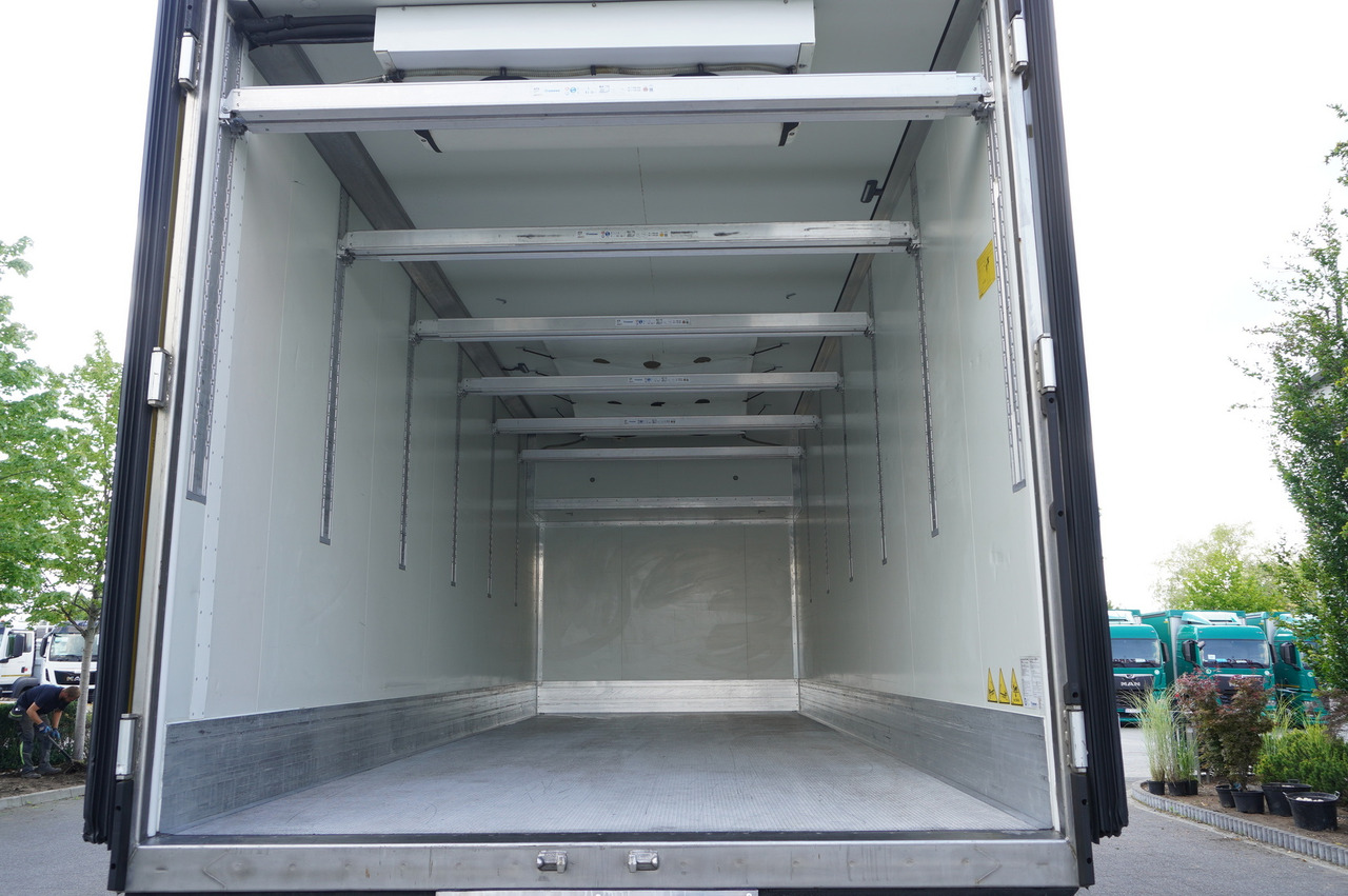 MERCEDES-BENZ Actros 2548 MP5 / Krone Refrigerator Multitemperature / Doppelstock 36 EPAL / GIGA Space cabin - Kylbil lastbil: bild 4 MERCEDES-BENZ Actros 2548 MP5 / Krone Refrigerator Multitemperature / Doppelstock 36 EPAL / GIGA Space cabin - Kylbil lastbil: bild 4