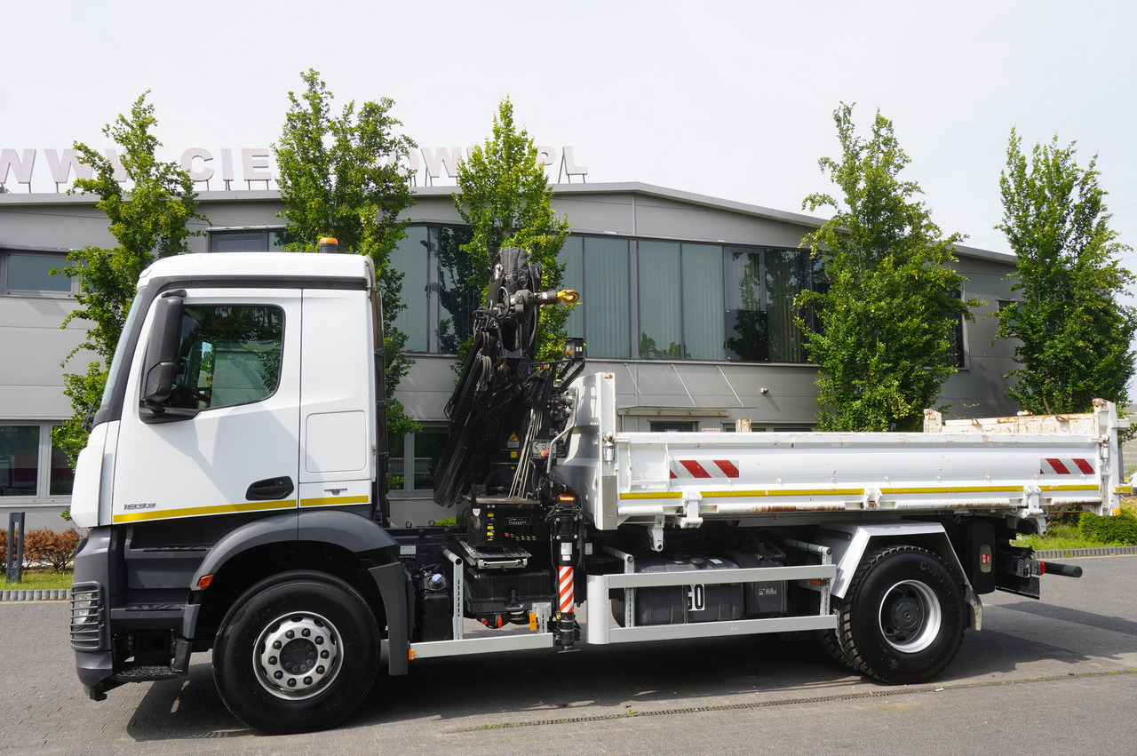 MERCEDES-BENZ Arocs 1833 / 87,000 km!!! / Hds HIAB X-DUO 128 B-2 / three-sided tipper - Kranbil, Kranbil: bild 5 MERCEDES-BENZ Arocs 1833 / 87,000 km!!! / Hds HIAB X-DUO 128 B-2 / three-sided tipper - Kranbil, Kranbil: bild 5