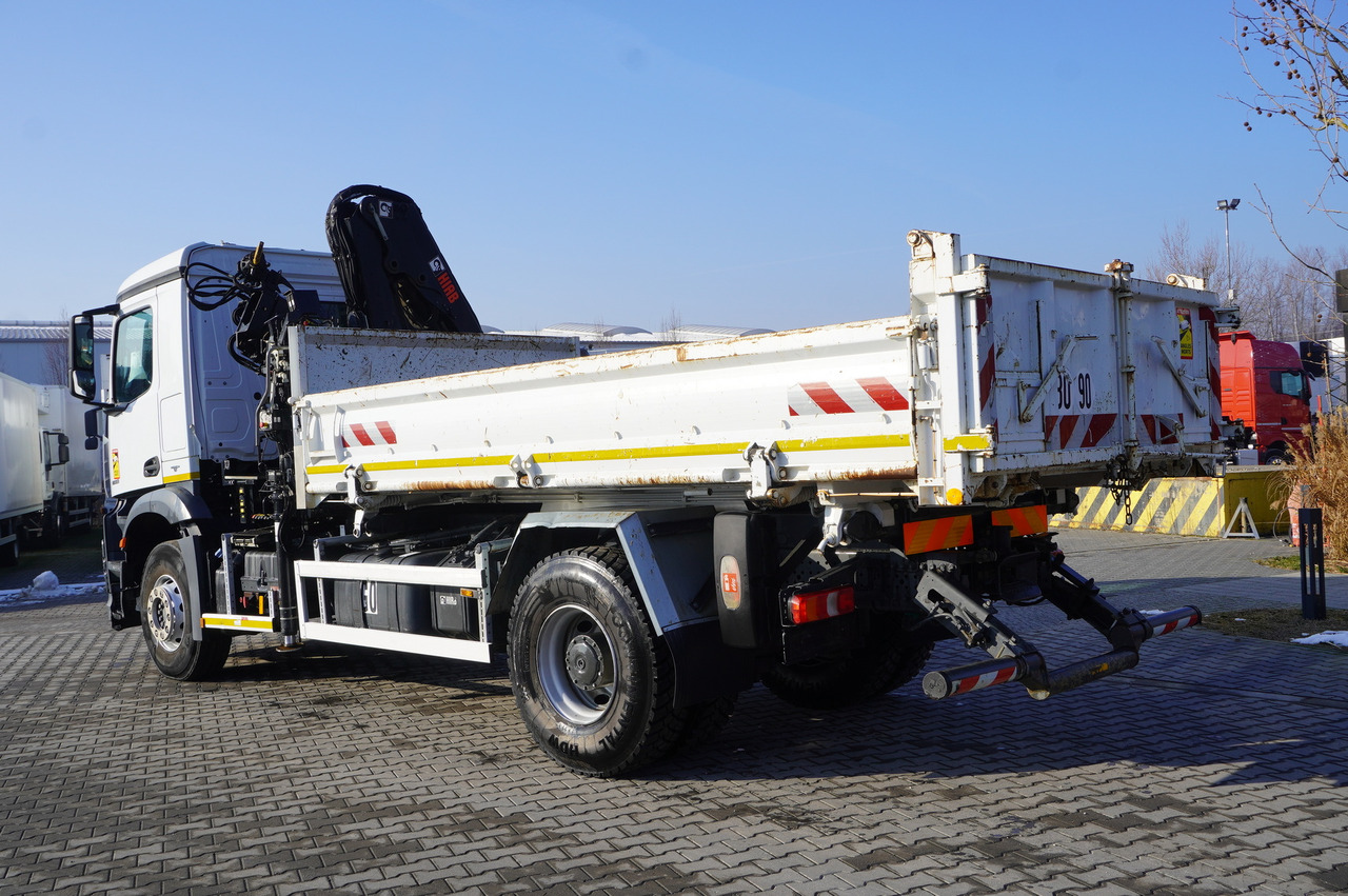 MERCEDES-BENZ Arocs 1833 / 87,000 km!!! / Hds HIAB X-DUO 128 B-2 / three-sided tipper - Flakbil, Kranbil: bild 5 MERCEDES-BENZ Arocs 1833 / 87,000 km!!! / Hds HIAB X-DUO 128 B-2 / three-sided tipper - Flakbil, Kranbil: bild 5