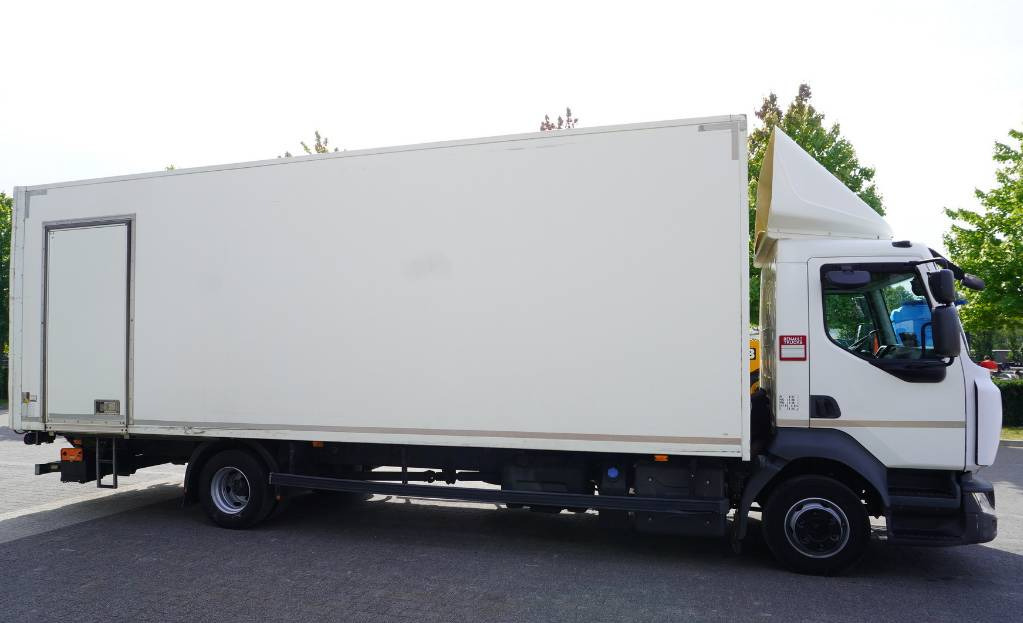 RENAULT D12 E6 / Container 18 pallets / tail lift - Lastbil med skåp: bild 3 RENAULT D12 E6 / Container 18 pallets / tail lift - Lastbil med skåp: bild 3