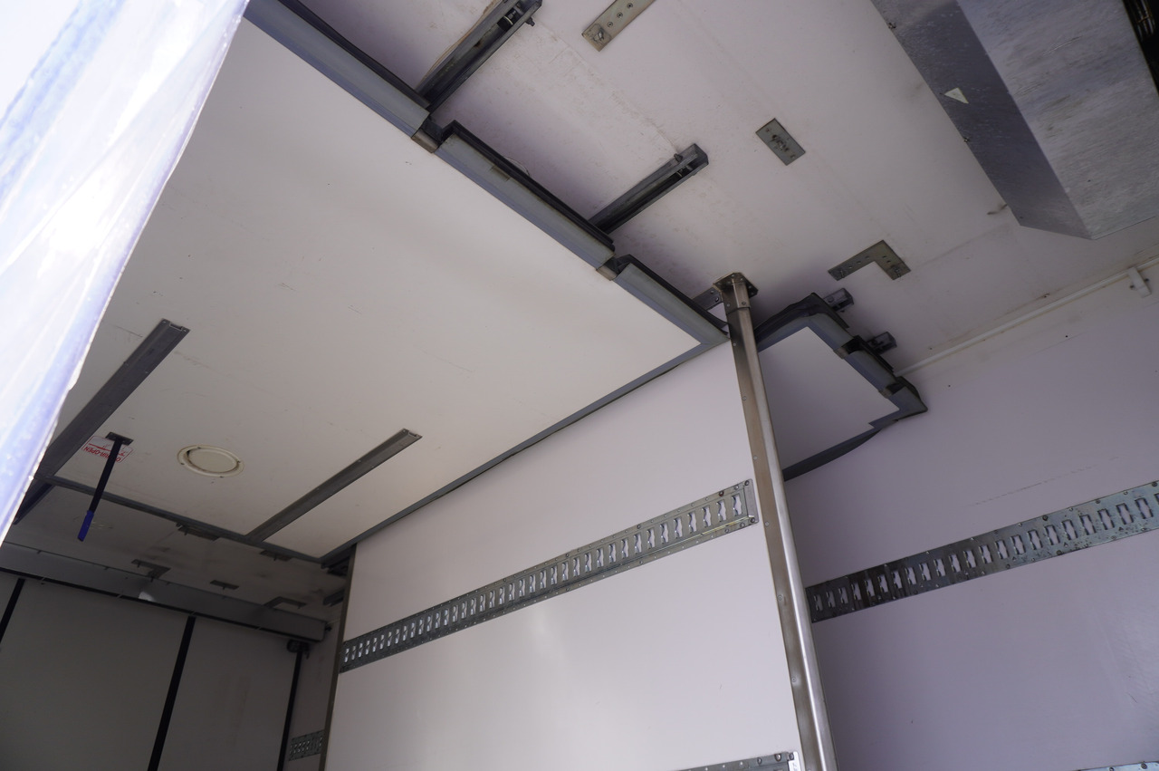 Kylbil lastbil RENAULT D12 / Lamberet refrigerated truck / Dhollandia tail lift 1500 kg / 130 thousand km !!: bild 13