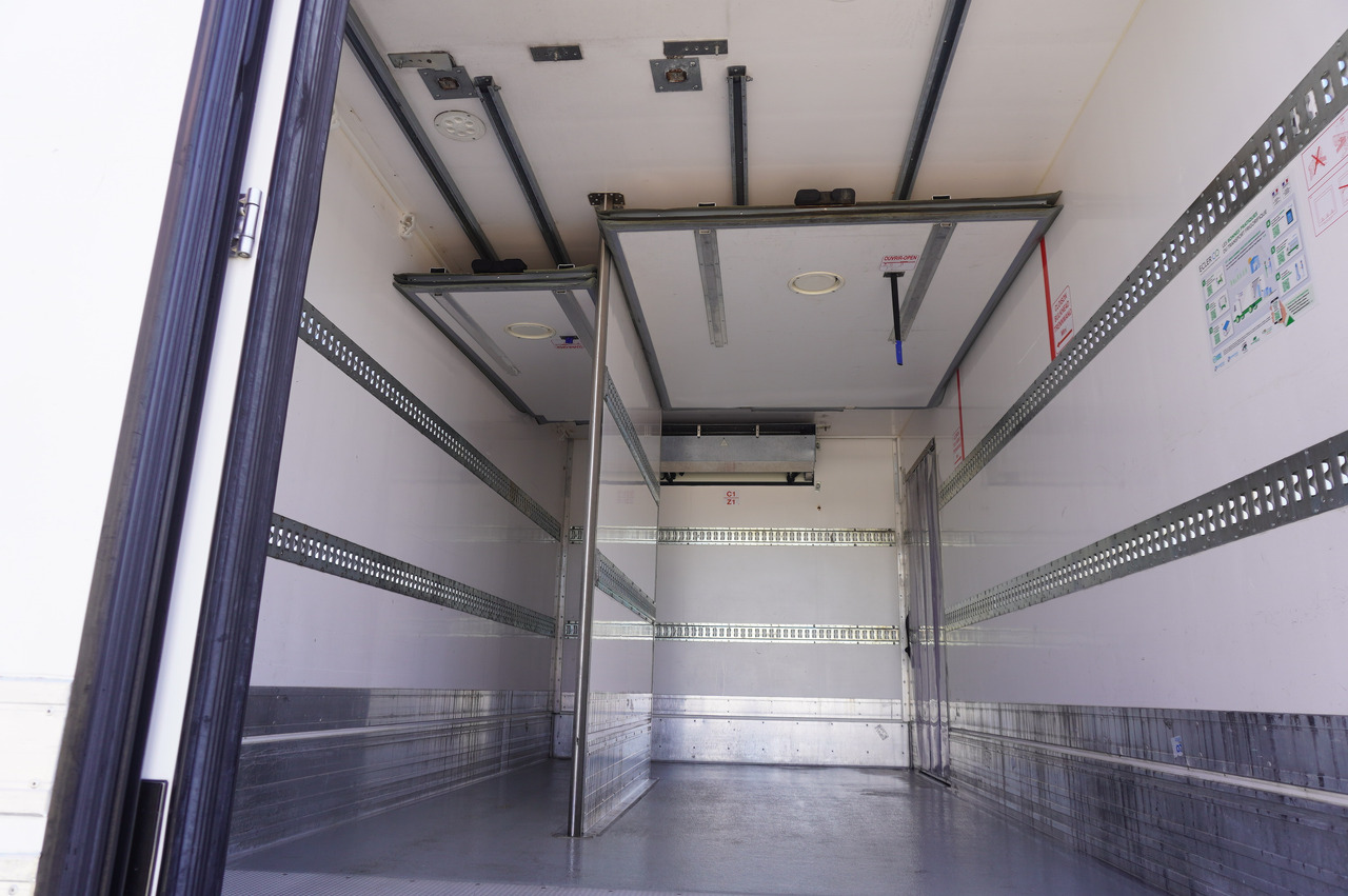 Kylbil lastbil RENAULT D12 / Lamberet refrigerated truck / Dhollandia tail lift 1500 kg / 130 thousand km !!: bild 17