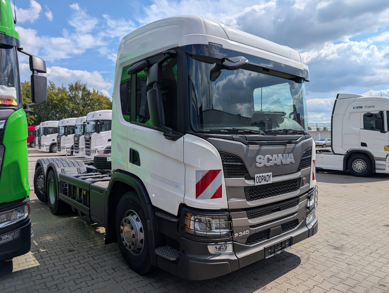 SCANIA P 340 B6x2*4NA / chassis frame / steering axle / CNG / large cab / 8 units - Sopbil: bild 2 SCANIA P 340 B6x2*4NA / chassis frame / steering axle / CNG / large cab / 8 units - Sopbil: bild 2