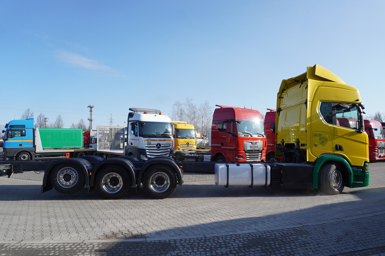SCANIA R650 V8 8x4/4 E6 / 2020 / Frame 9.7 m - Chassi lastbil: bild 4 SCANIA R650 V8 8x4/4 E6 / 2020 / Frame 9.7 m - Chassi lastbil: bild 4
