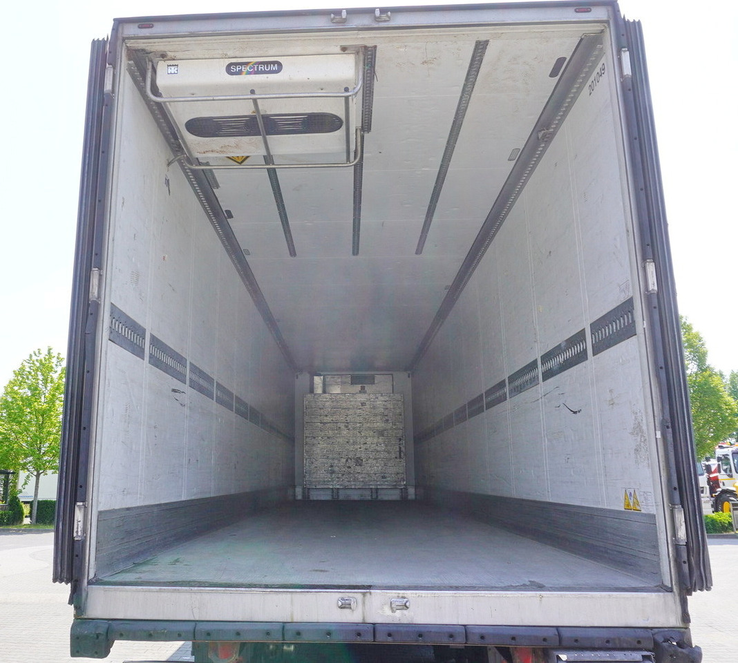 SCHMITZ refrigerated semi-trailer / Thermoking SLX E Spectrum 250 / Multitemperature - Kyl/ Frys semitrailer: bild 3 SCHMITZ refrigerated semi-trailer / Thermoking SLX E Spectrum 250 / Multitemperature - Kyl/ Frys semitrailer: bild 3