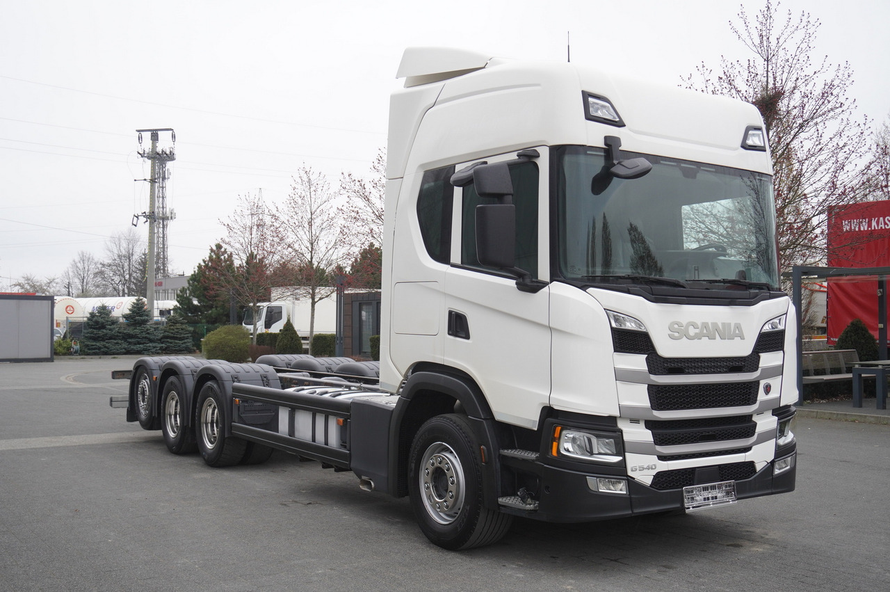 Scania G540 8x4 / Chassis 8.7 m / Steered axle / 2021 - Chassi lastbil: bild 1 Scania G540 8x4 / Chassis 8.7 m / Steered axle / 2021 - Chassi lastbil: bild 1