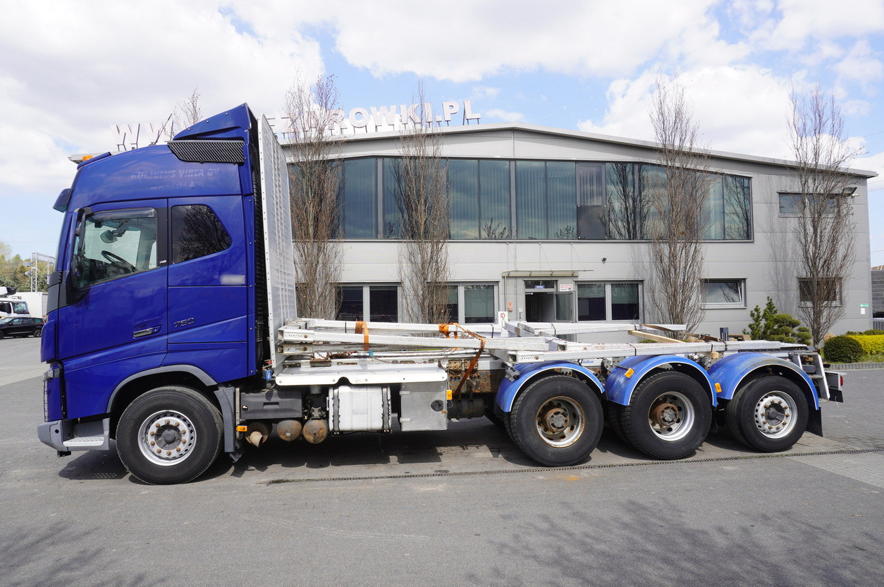 VOLVO FH16 750 8x4 / 750 HP! / 20 t load capacity / stanchion superstructure - Chassi lastbil: bild 5 VOLVO FH16 750 8x4 / 750 HP! / 20 t load capacity / stanchion superstructure - Chassi lastbil: bild 5