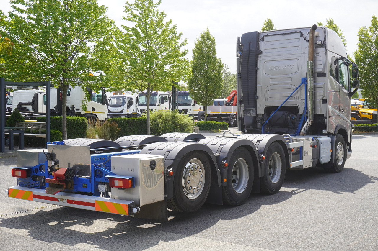 VOLVO FH16 750 8x4x4 / 750 HP! / Frame 685 cm / Steered 4th axle - Chassi lastbil: bild 5 VOLVO FH16 750 8x4x4 / 750 HP! / Frame 685 cm / Steered 4th axle - Chassi lastbil: bild 5